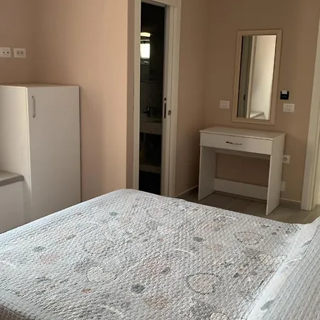 Meri 게스트하우스 Vlorë